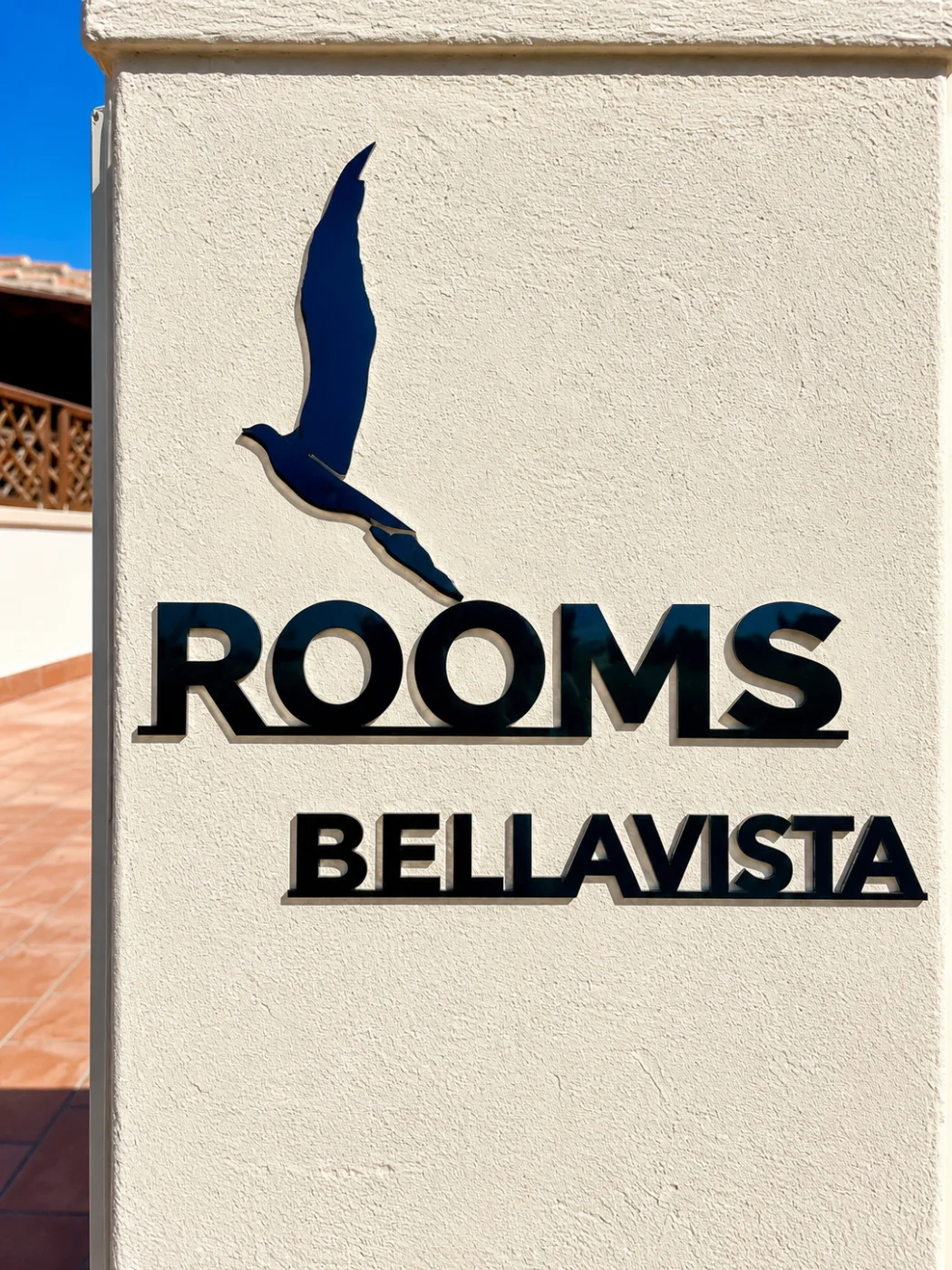 Insegna Bellavista Rooms all’ingresso