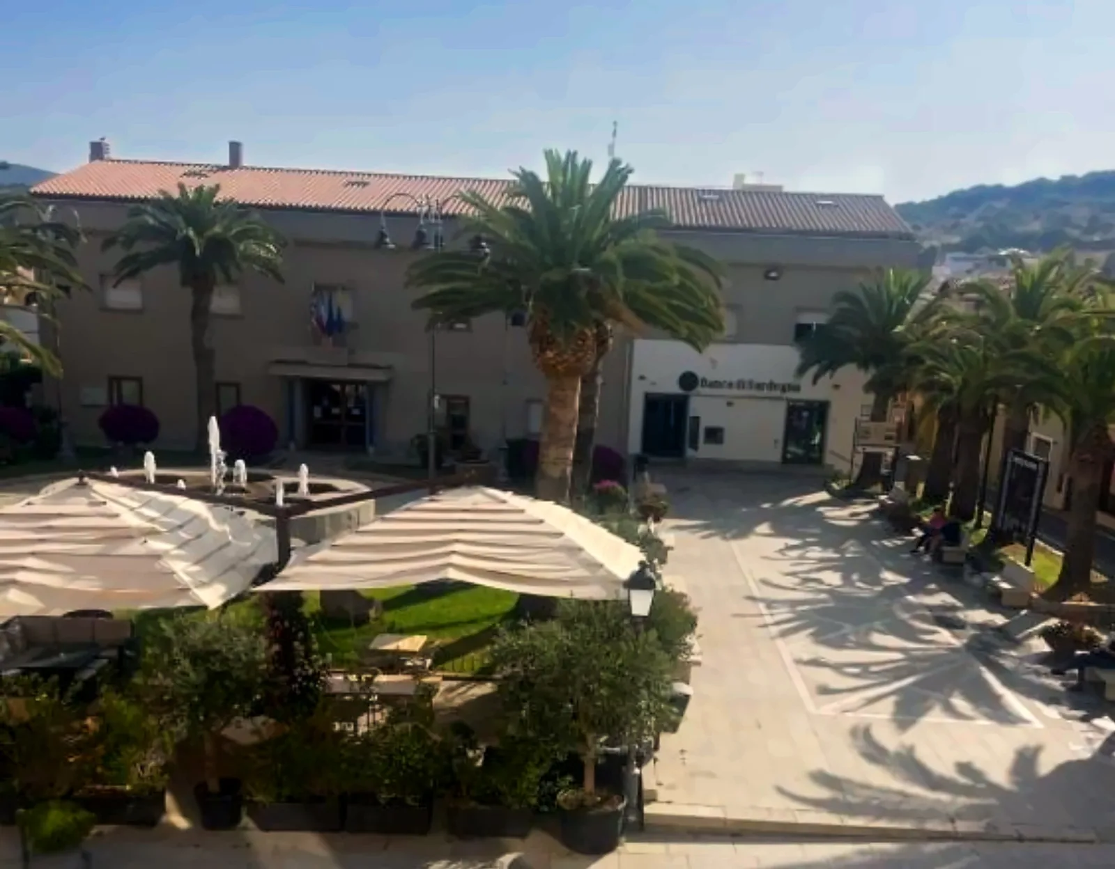 Vista sulla piazza di Villasimius dalla camera Bellavista 25, Bellavista Rooms